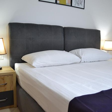 Seaview Gateway 2 Bedrooms Apartment & Garage Vlorë エクステリア 写真