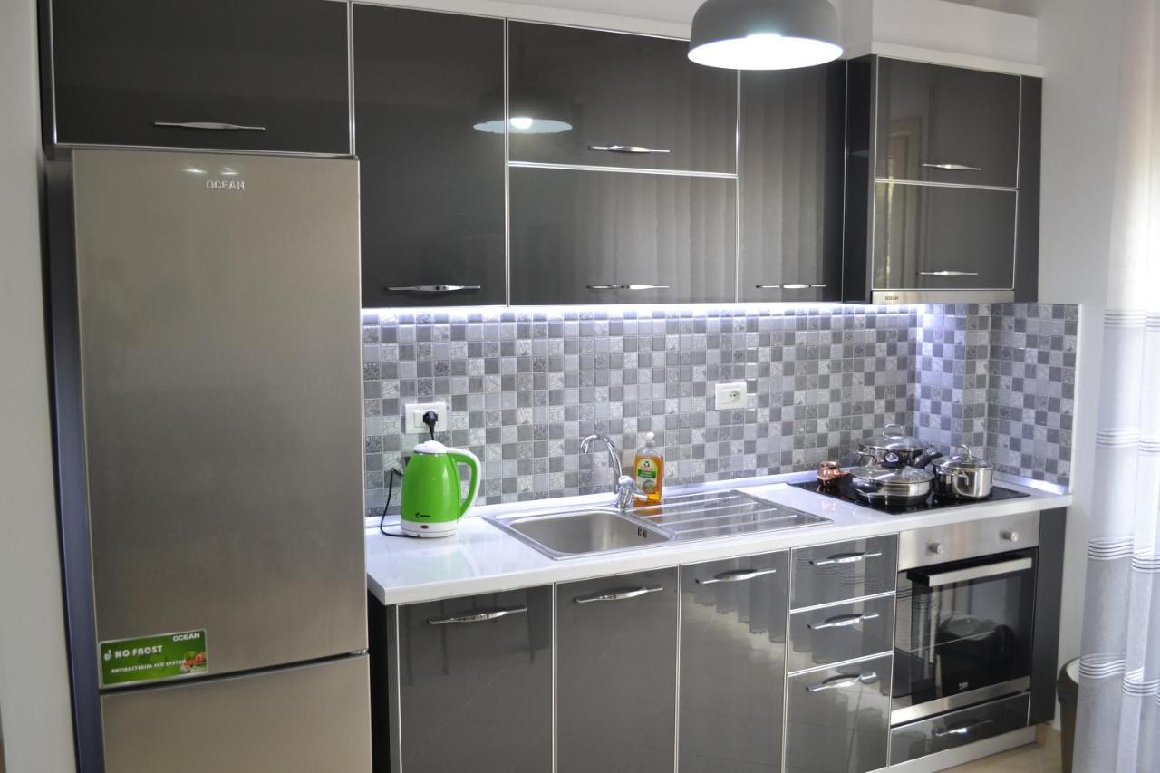 Seaview Gateway 2 Bedrooms Apartment & Garage Vlorë エクステリア 写真
